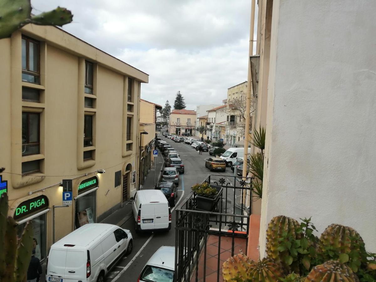 Residenza Schinardi Hotel Oristano Exterior foto